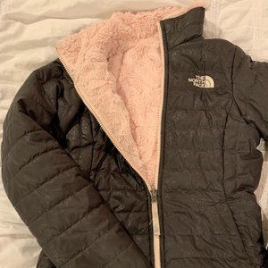 North Face Reversible Brown/Pink Girls Jacket (M/10/12)